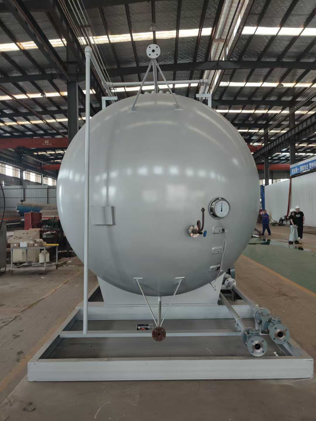 5 to 100 cubic LPG skid-mounted station