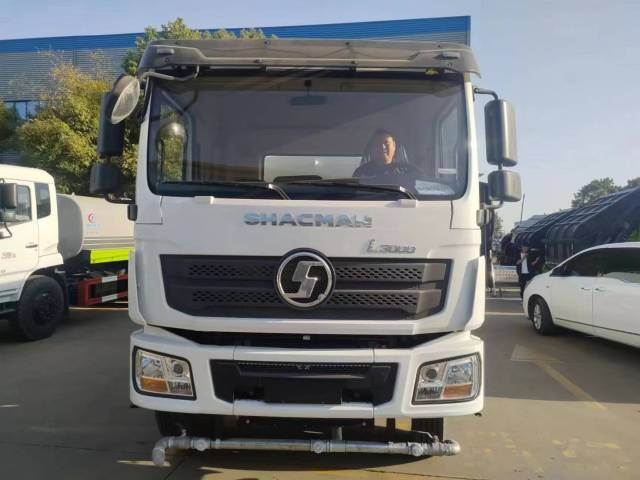 SHACMAN L3000 6×4 Export Water Sprinkler Truck