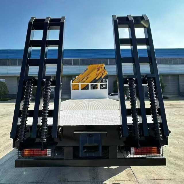 Shaanxi Auto Delong 8*4 export model flatbed transport truck with folding arm crane