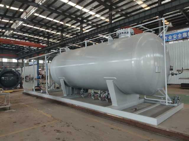5 to 100 cubic LPG skid-mounted station