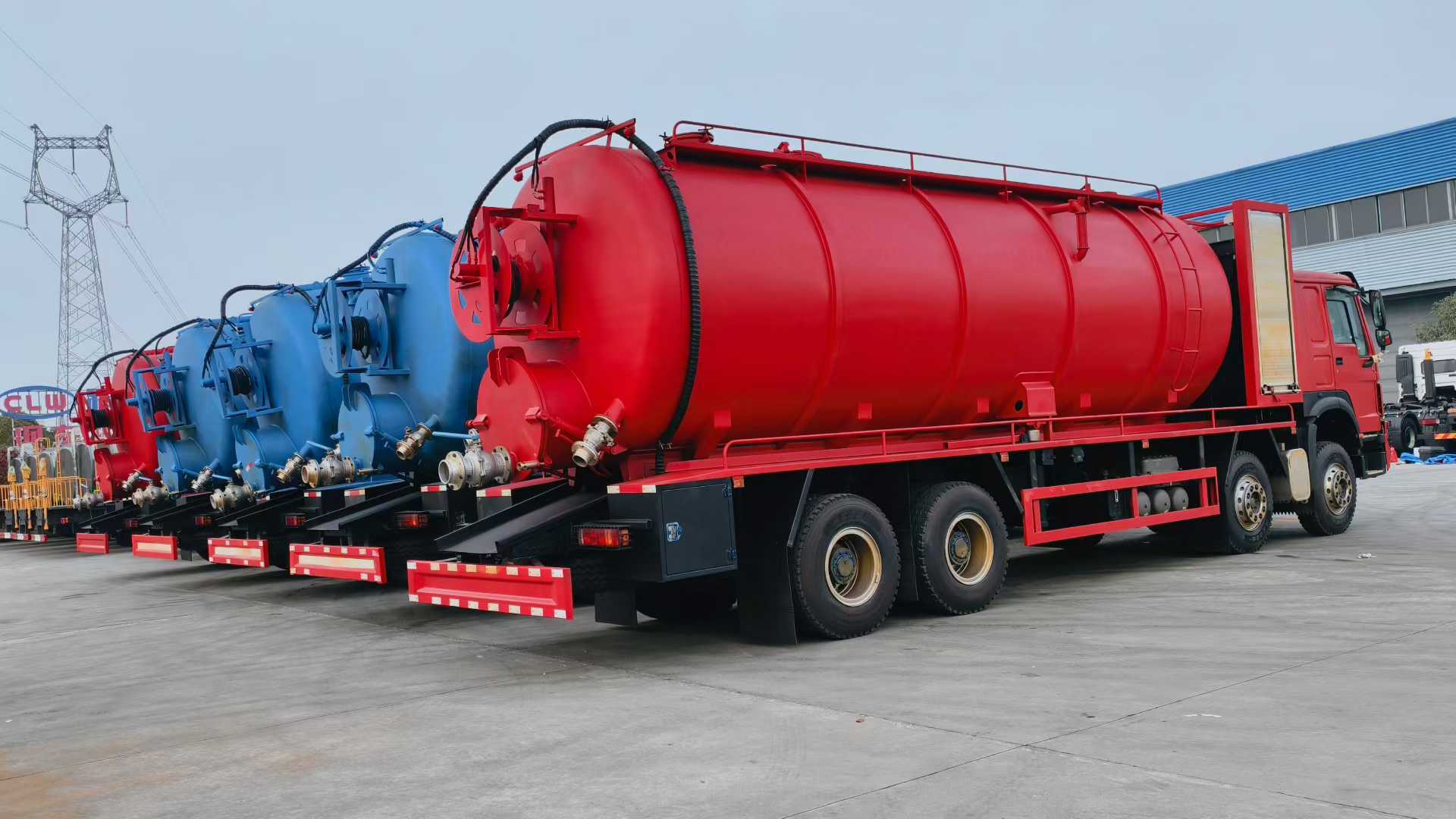 CNHTC HOWO 8×4 Sewage Suction and Cleaning Truck