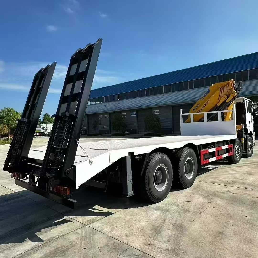 Shaanxi Auto Delong 8*4 export model flatbed transport truck with folding arm crane