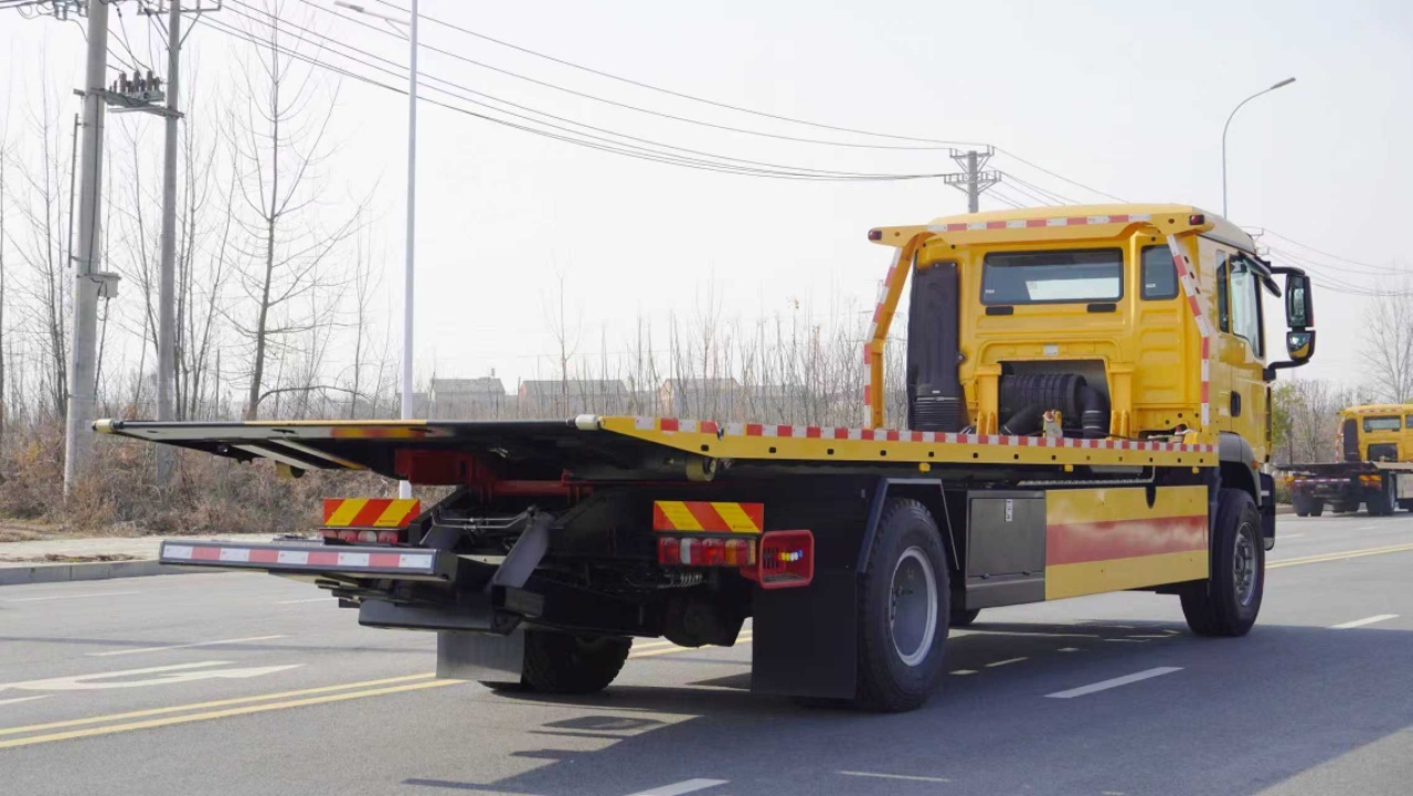 Sinotruk Shandeka 4×2 Wrecker