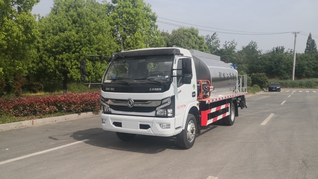 6-cubic meter Asphalt Sprayer Truck