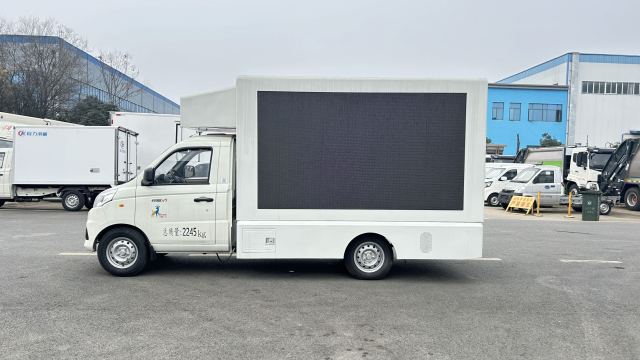 Foton Xiangling V1 promotional vehicle (blue license plate/C1 driver's license/gasoline)