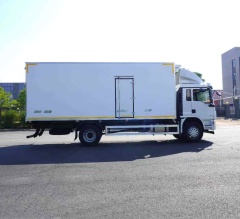 SHACMAN L3000 4×2 Refrigerated Truck