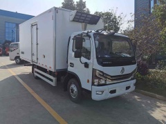 Dongfeng Dolica 4X2 8-ton refrigerated truck