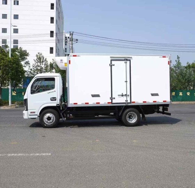 Dongfeng Dolica 4×2 Refrigerated Truck