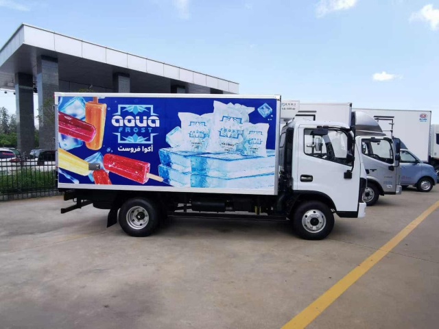Dongfeng Dolica 4x2 5-meter refrigerated truck