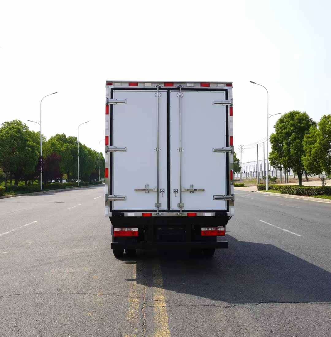 Dongfeng Dolica 4×2 Refrigerated Truck