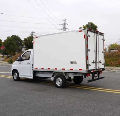 Dongfeng V7 Refrigerated Van