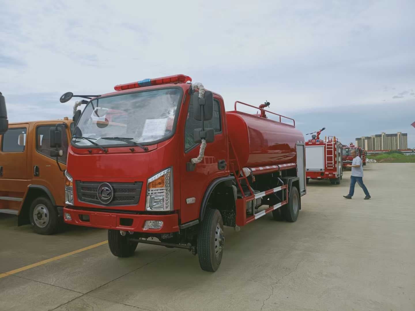5-ton four-wheel drive fire sprinkler truck
