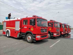 Dongfeng double-row fire truck