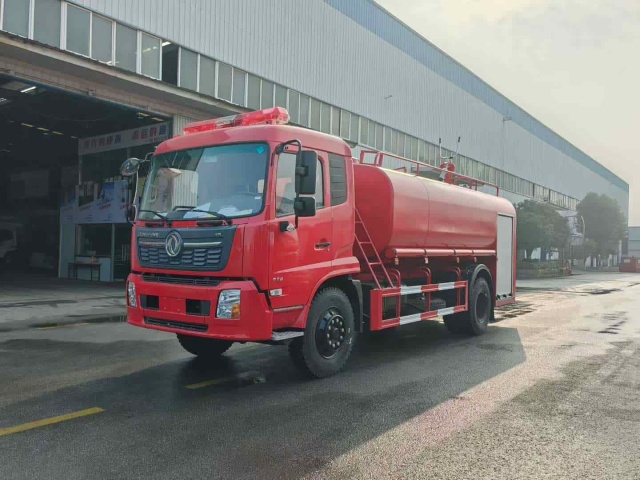 Dongfeng 12-ton foam fire truck
