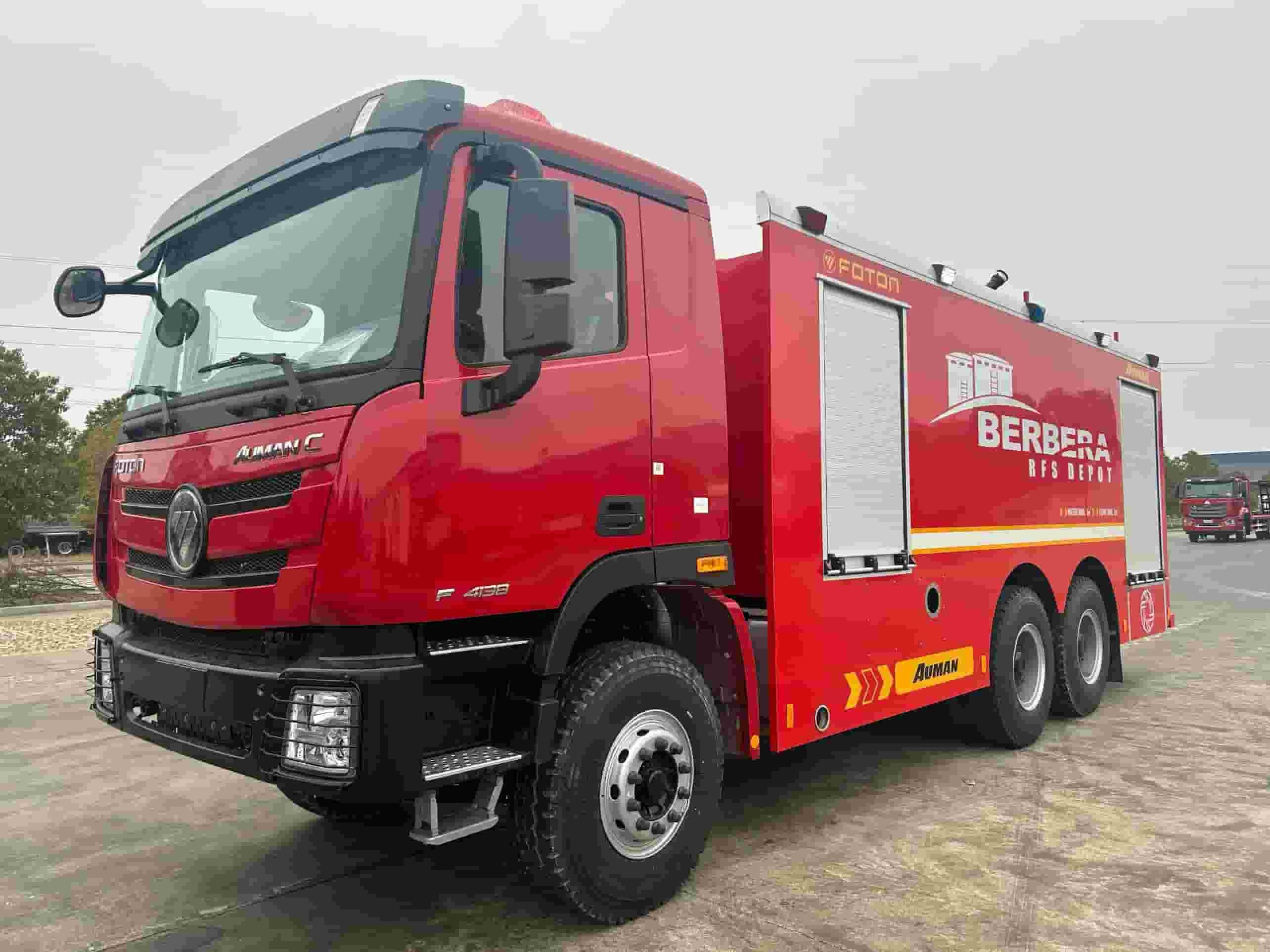 Foton fire truck with 8 cubic meter water tank and 2 cubic meter foam tank