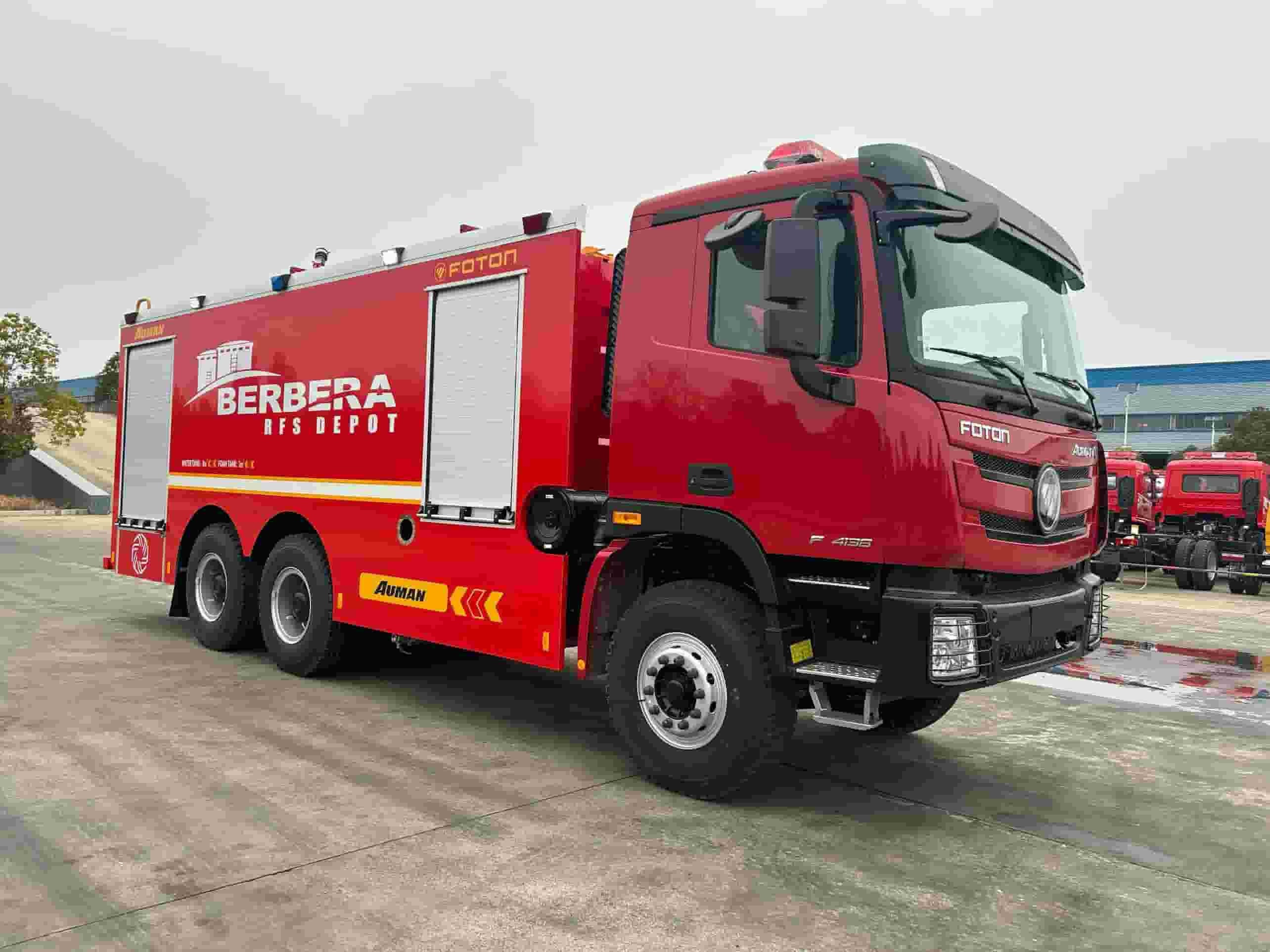 Foton fire truck with 8 cubic meter water tank and 2 cubic meter foam tank
