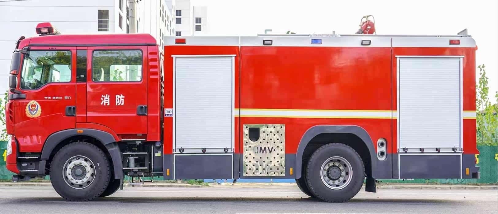 Sinotruk Howo 8 cubic meter foam fire truck