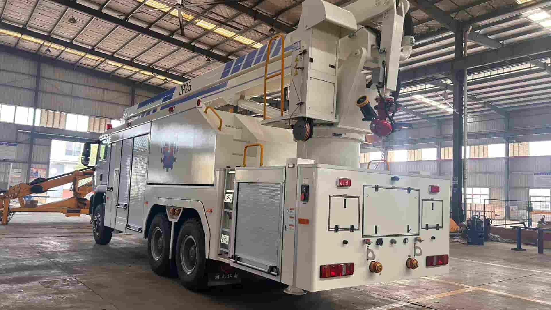 25-meter aerial fire truck