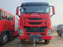 Isuzu dual-drainage tanker fire truck