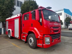 Isuzu 6 cubic meter foam fire truck