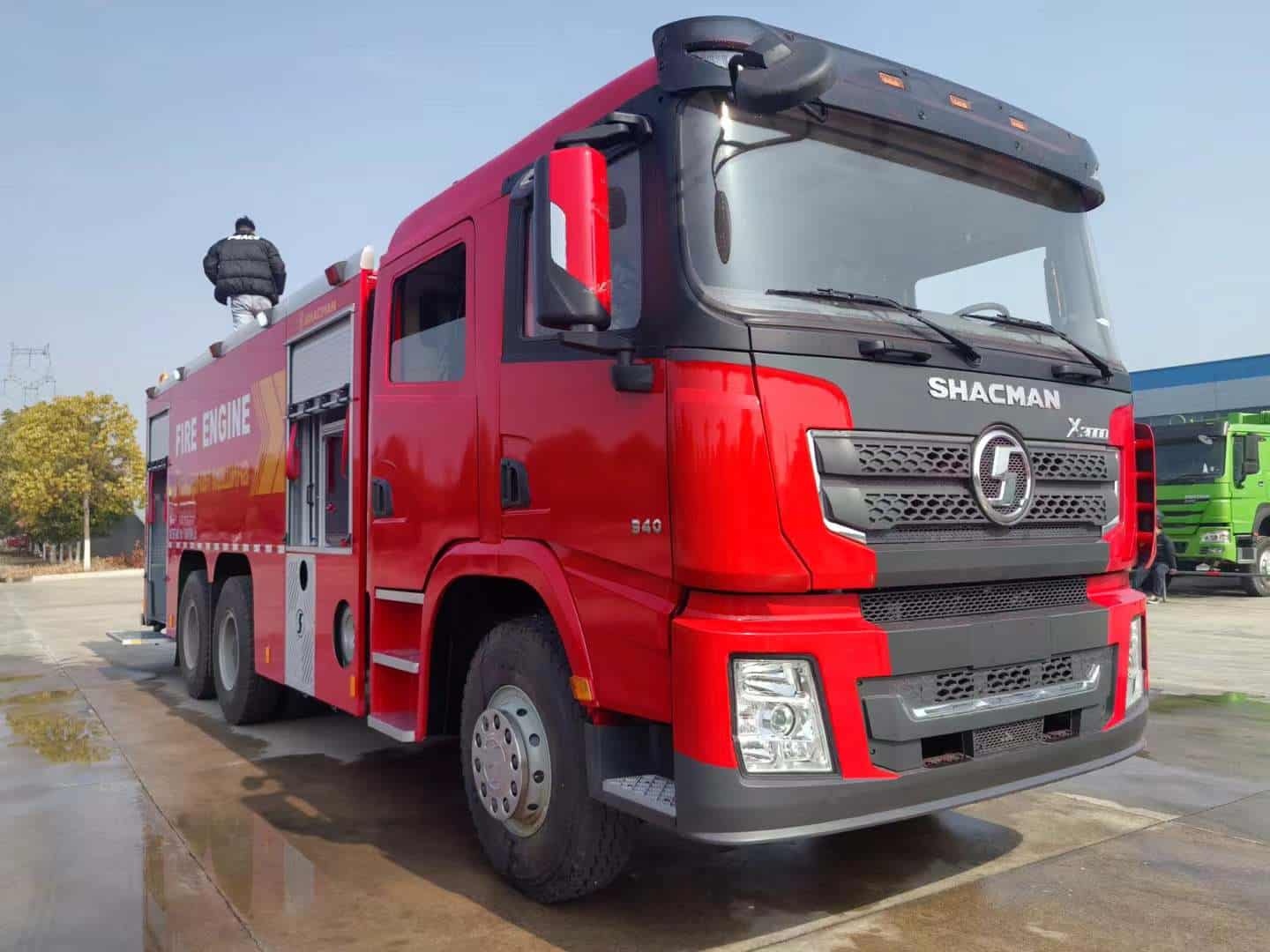 SHACMAN X3000 6×4 fire truck