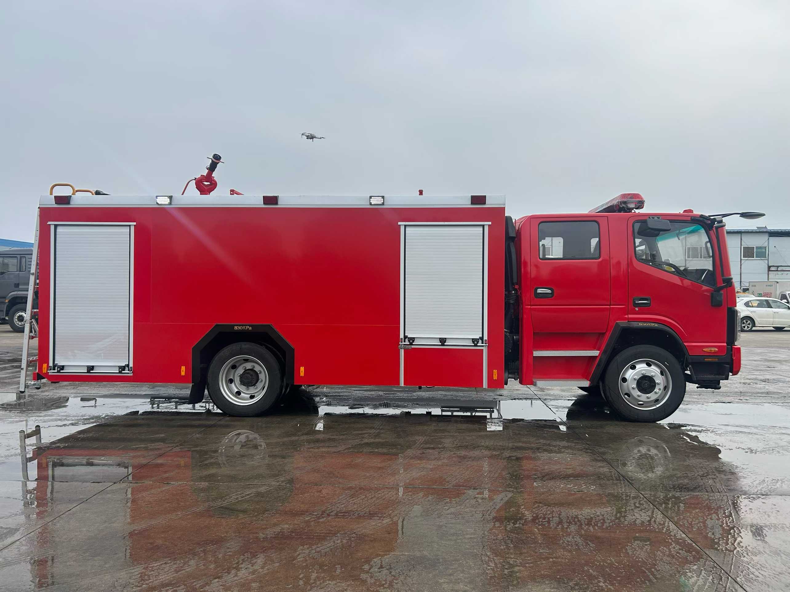 JAC 7 cubic meter foam fire truck
