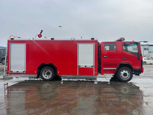 JAC 7 cubic meter foam fire truck