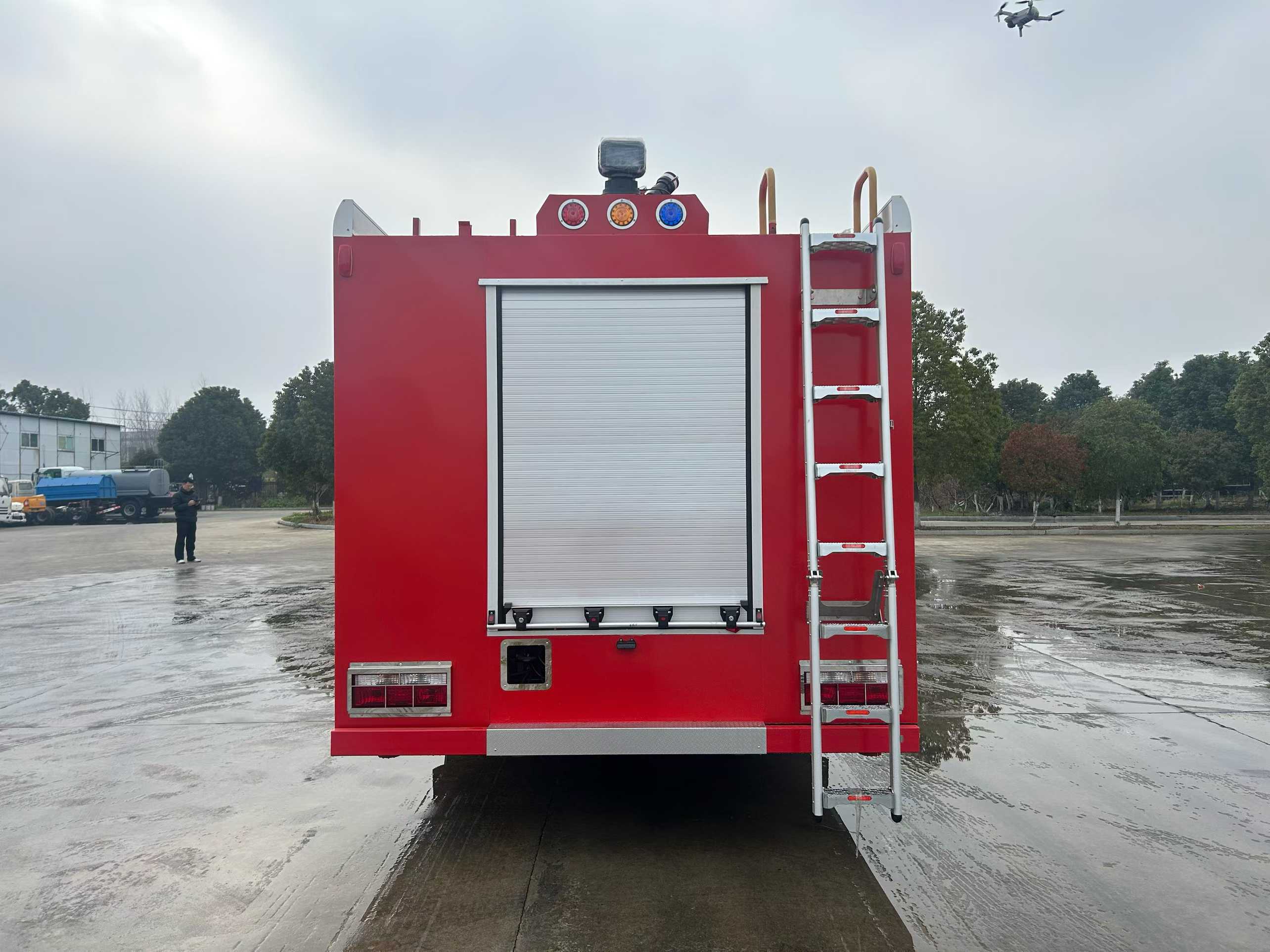 JAC 7 cubic meter foam fire truck
