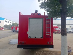 Isuzu 6 cubic meter foam fire truck