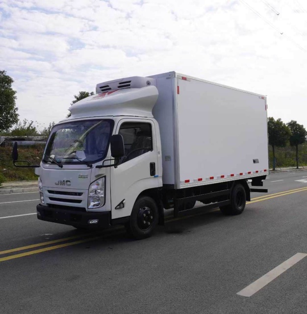Jiangling (Zhongti) Refrigerated Truck