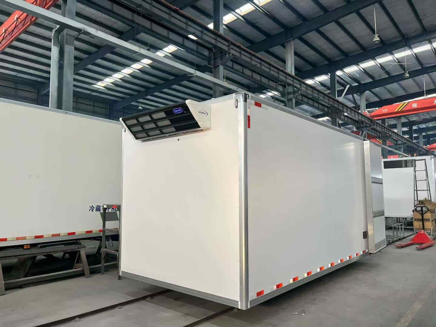 Refrigerated box body