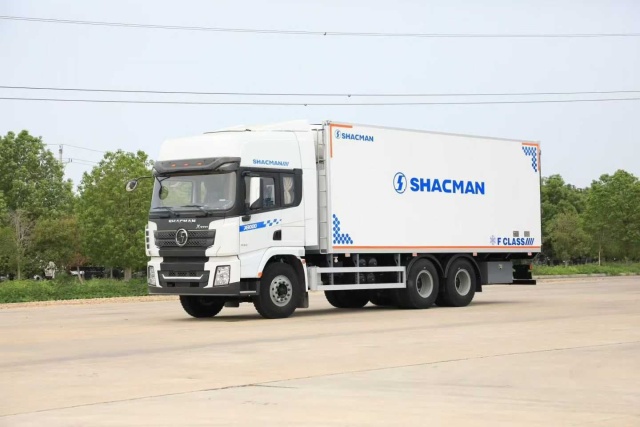 SHACMAN X3000 4×2 Refrigerated Truck