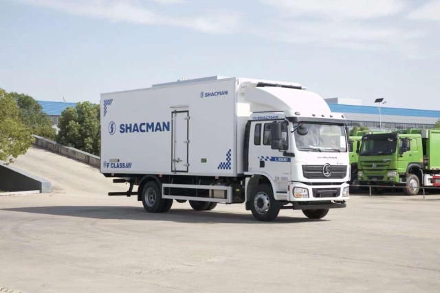 SHACMAN L3000 4×2 Refrigerated Truck
