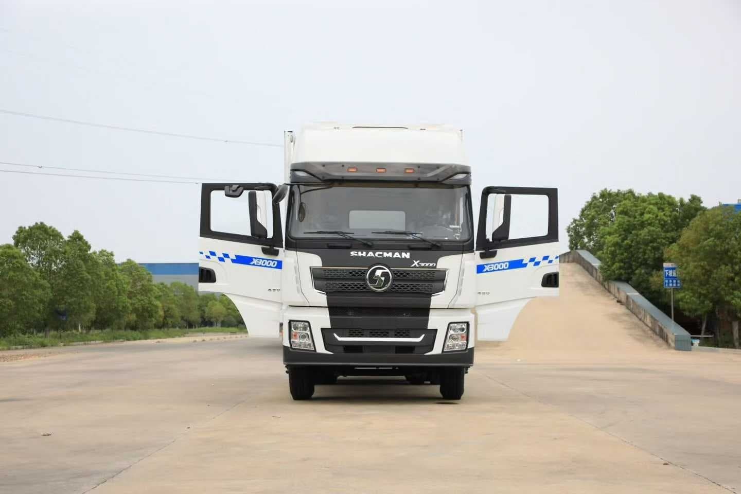 SHACMAN X3000 4×2 Refrigerated Truck