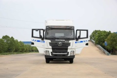 SHACMAN X3000 4×2 Refrigerated Truck