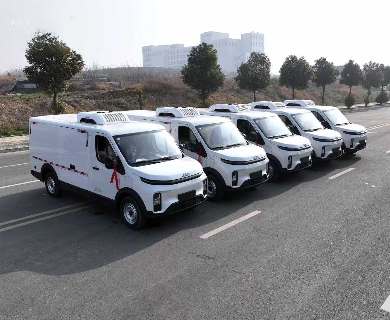 JAC Marlboro Pure Electric Refrigerated Truck (Can Enter Basements）