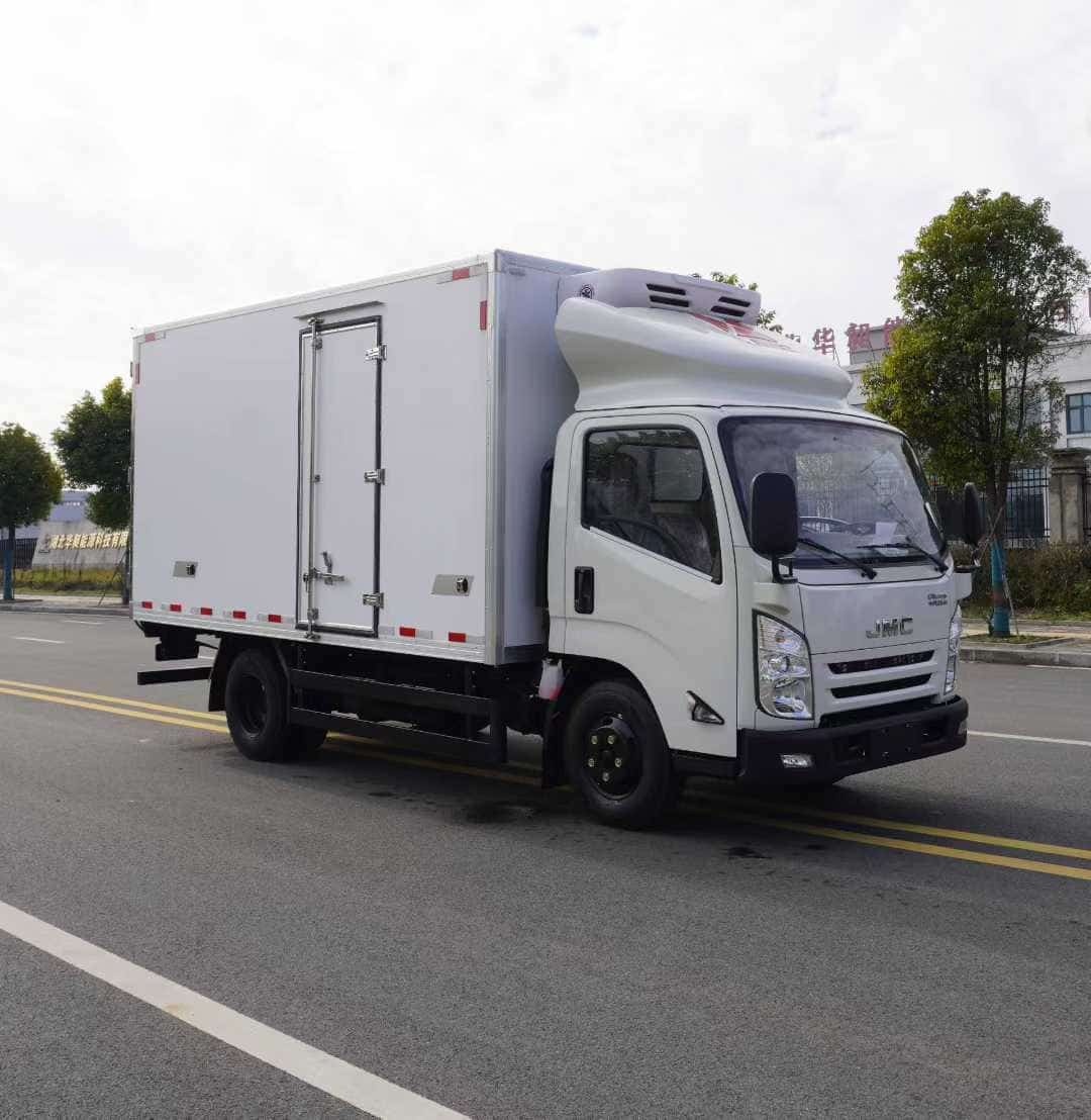 Jiangling (Zhongti) Refrigerated Truck