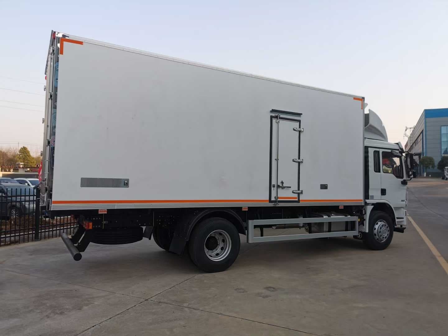 SHACMAN Automobile 4X2 15-ton refrigerated truck