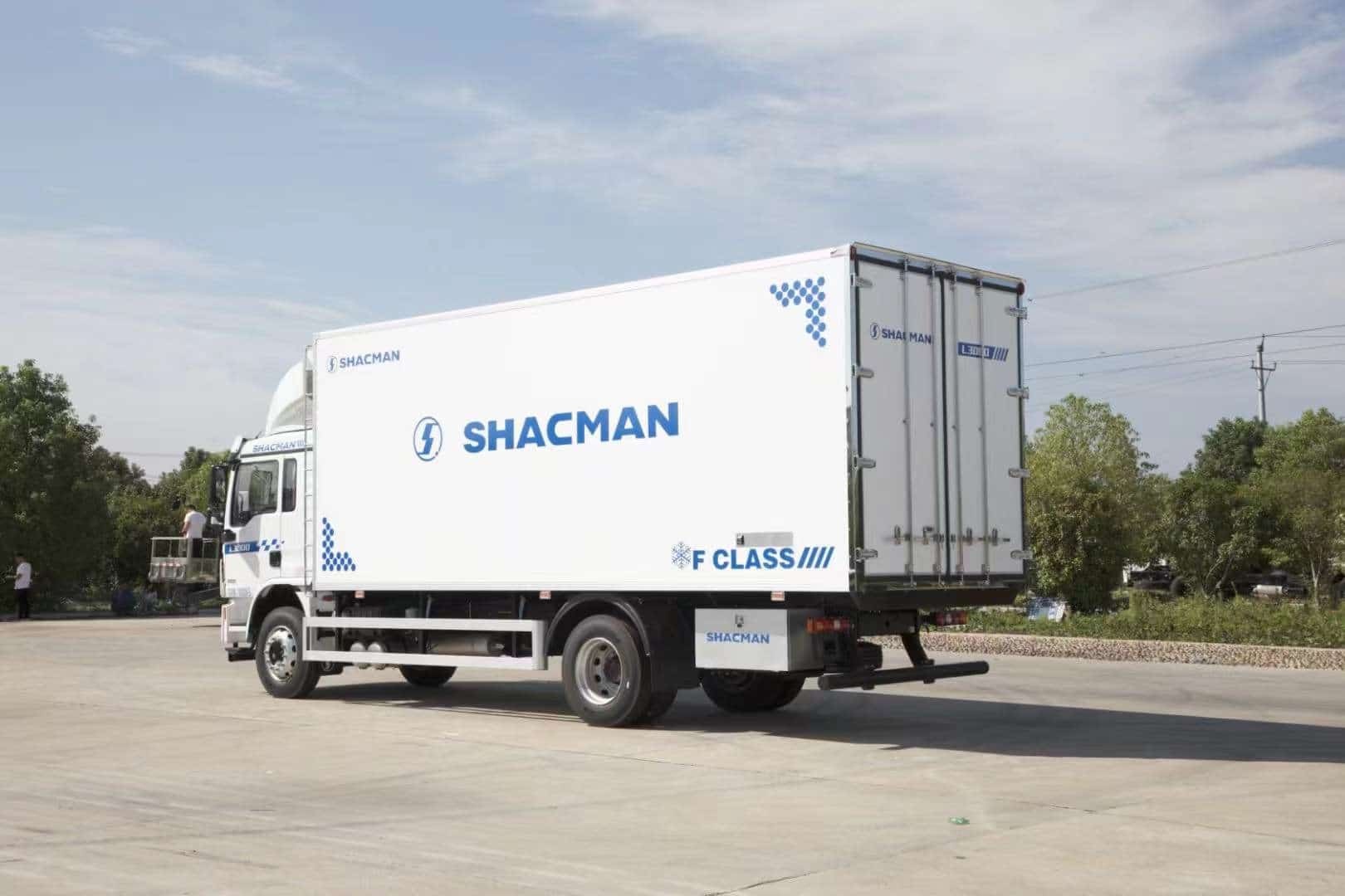SHACMAN L3000 4×2 Refrigerated Truck