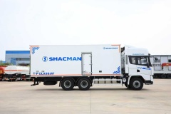 SHACMAN X3000 4×2 Refrigerated Truck