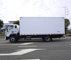 Foton 6.8-meter Refrigerated Extended Cab