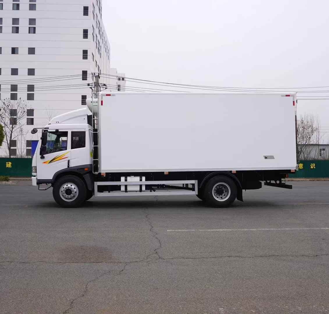 Jiefang Extended Cab Refrigerated Truck