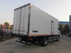 SHACMAN Automobile 4X2 15-ton refrigerated truck