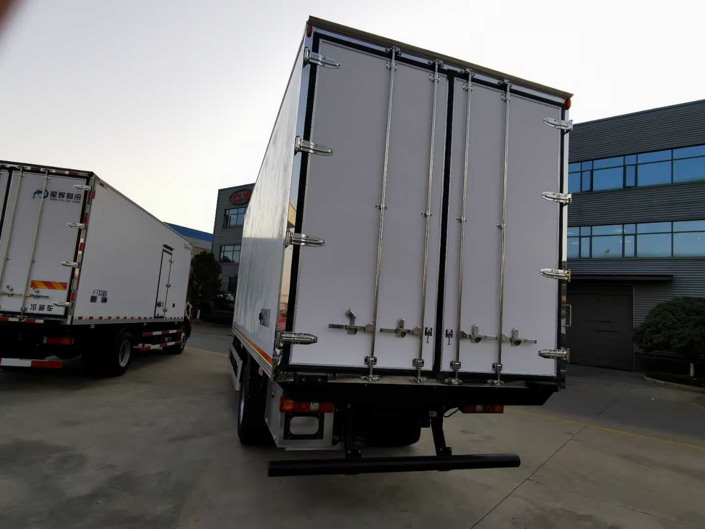 SHACMAN Automobile 4X2 15-ton refrigerated truck