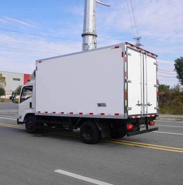Jiangling (Zhongti) Refrigerated Truck