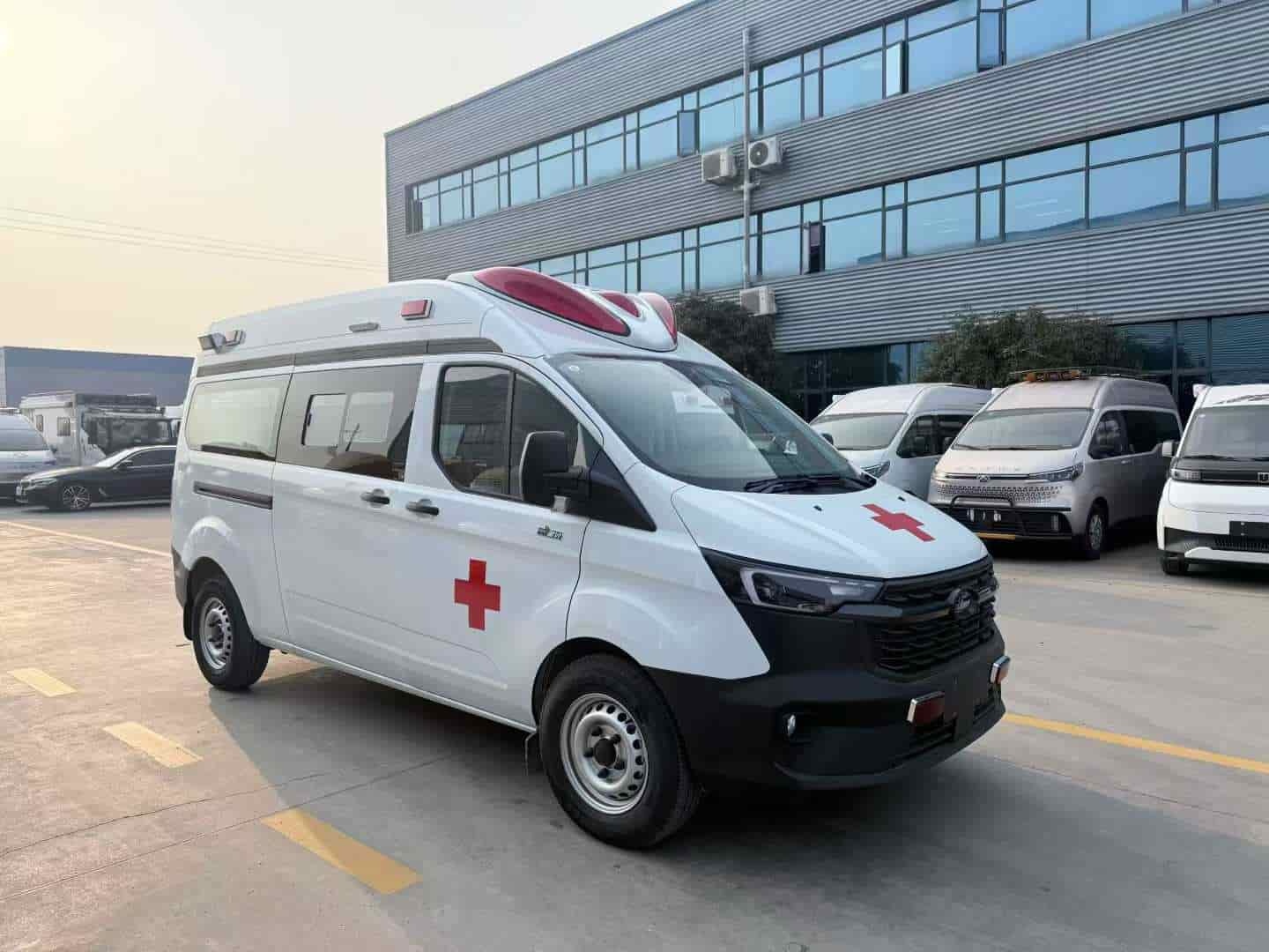 Ford V362 China VI diesel ambulance
