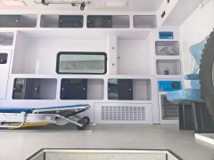SHACMAN mobile ambulance