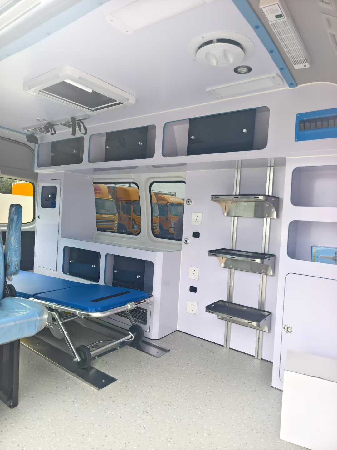 Foton G9 ambulance