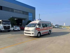 Foton G9 right-hand drive monitoring ambulance