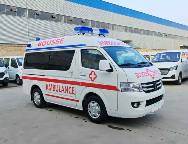 Foton minivan ambulance